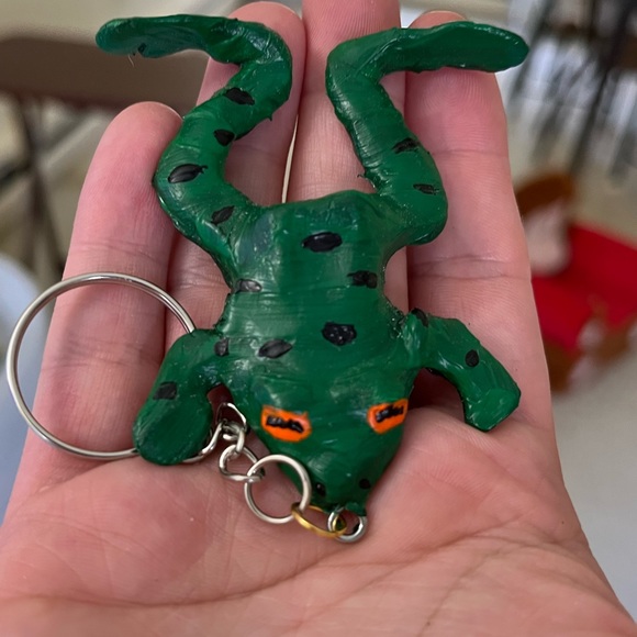 SOLD HANDMADE polymer clay and acrylic frog keychain - Picture 3 of 7